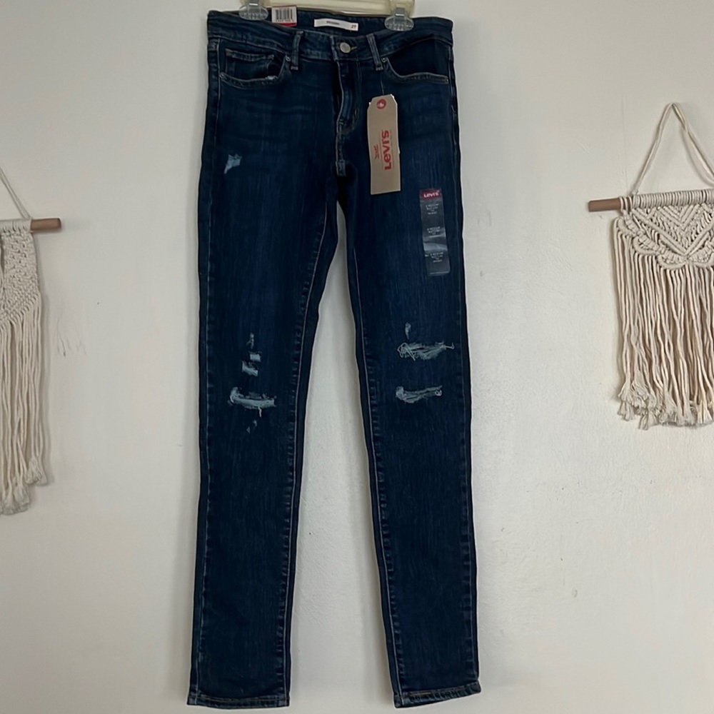 Levi’s 711 skinny denim